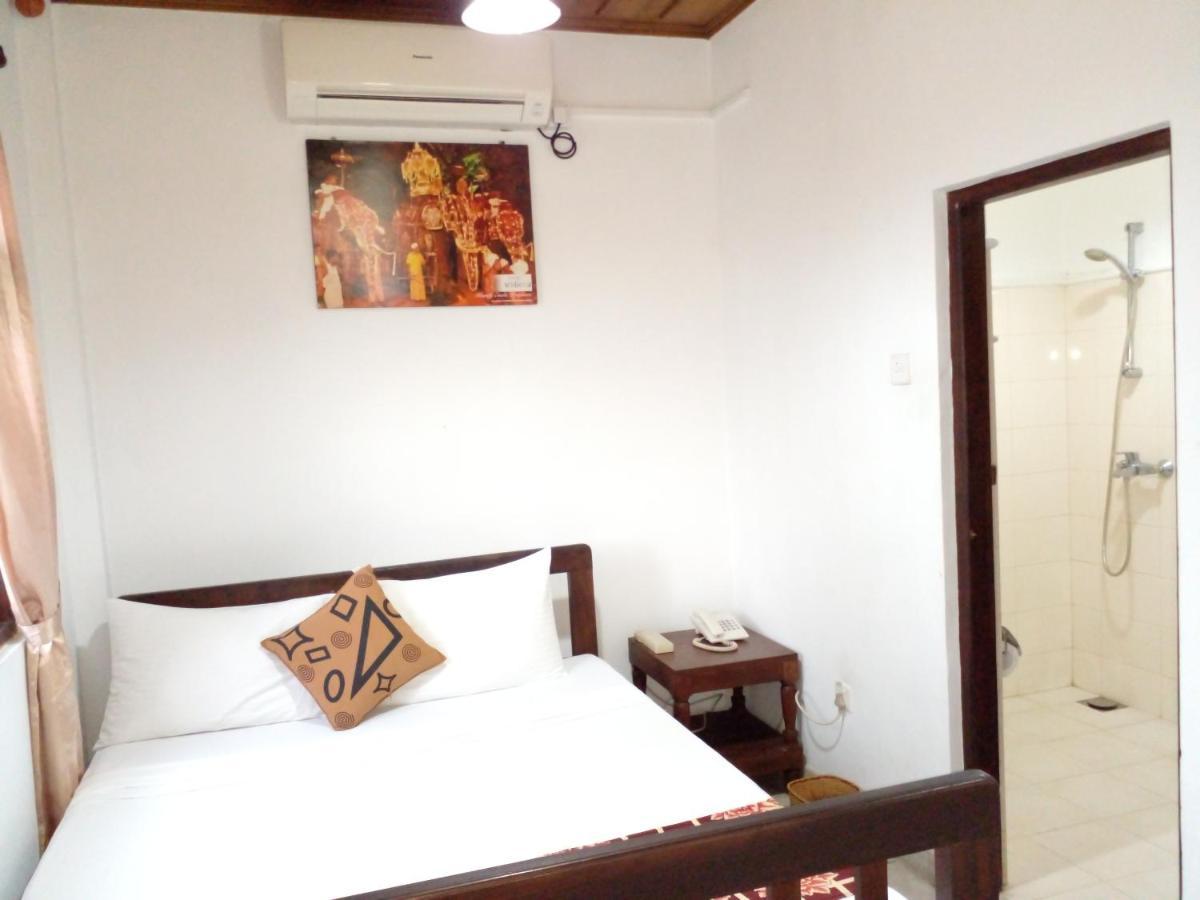 Muduna Walawwa Resort Kandy Kültér fotó