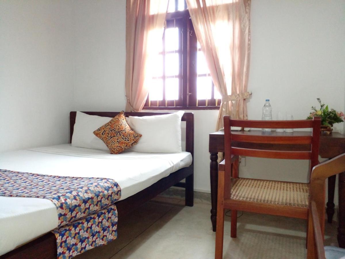 Muduna Walawwa Resort Kandy Kültér fotó
