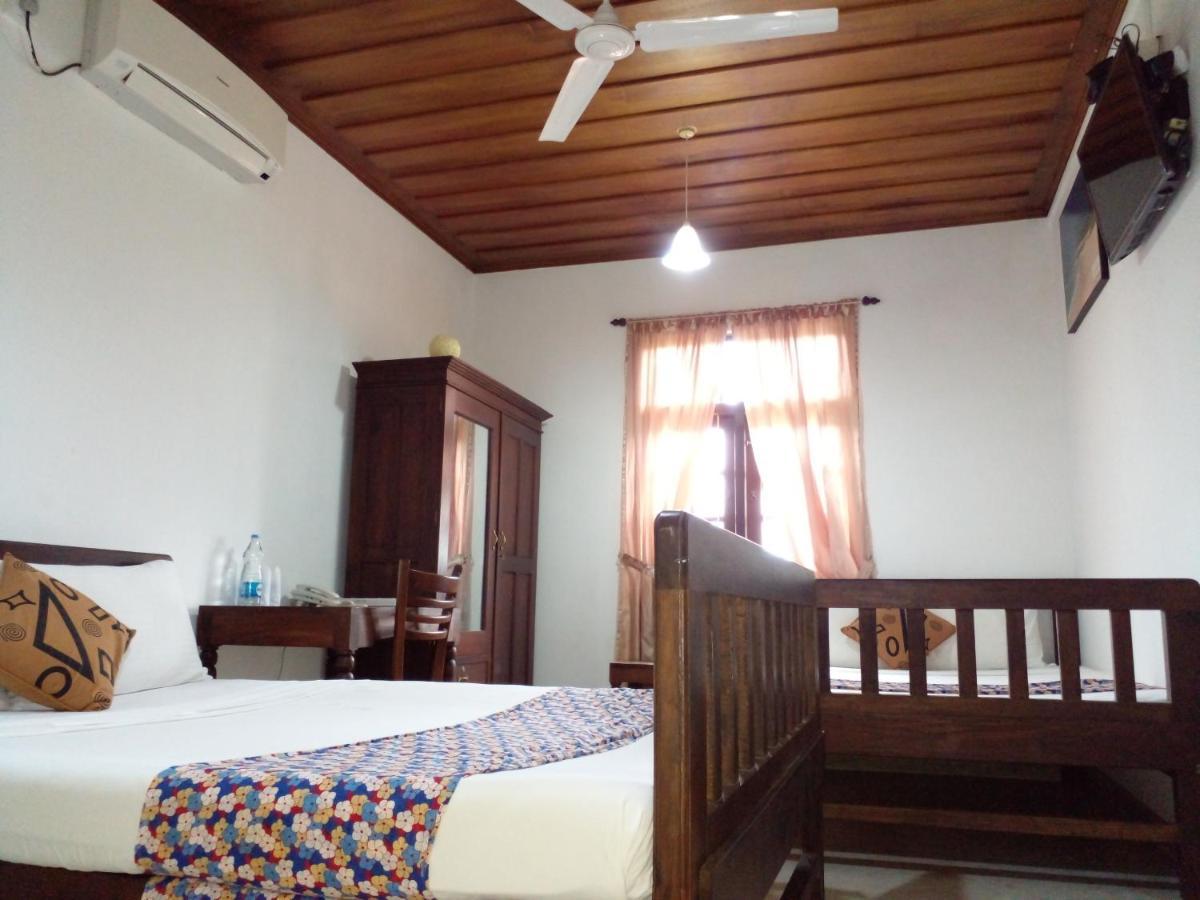 Muduna Walawwa Resort Kandy Kültér fotó