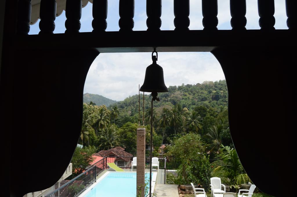 Muduna Walawwa Resort Kandy Kültér fotó