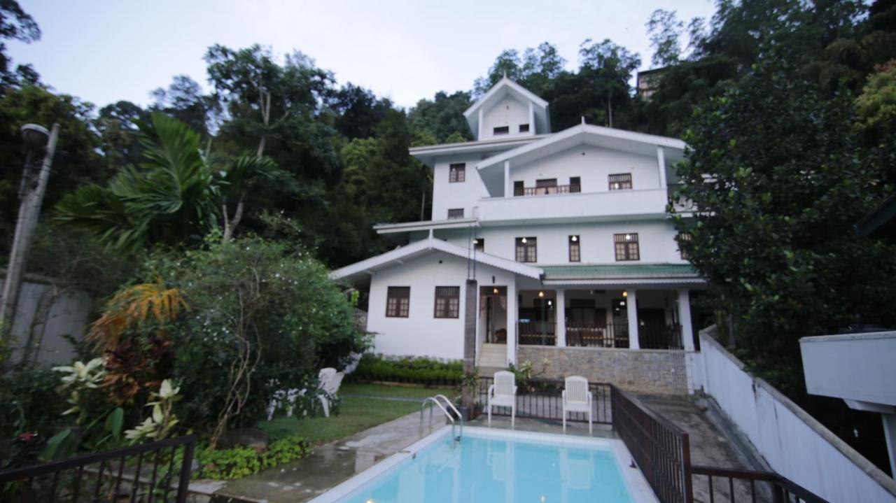 Muduna Walawwa Resort Kandy Kültér fotó