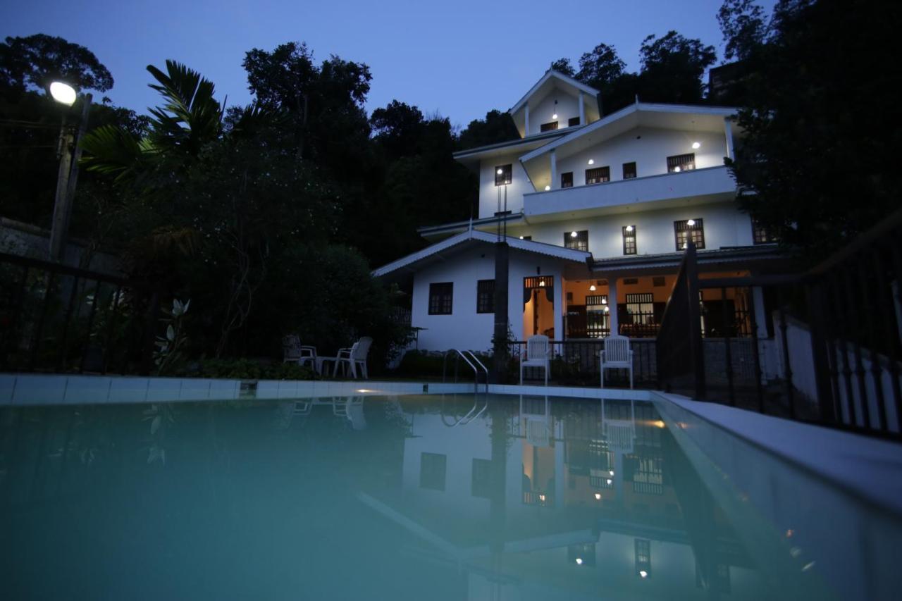 Muduna Walawwa Resort Kandy Kültér fotó